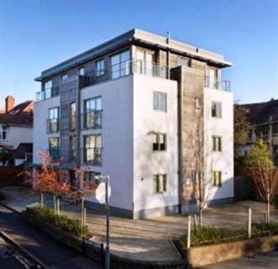 фото отеля Alderman Apartments Cotham Lawn Bristol