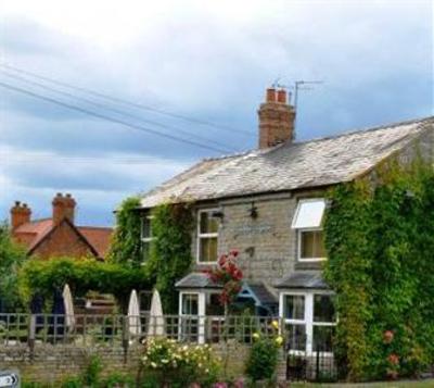фото отеля The Blue Boar Inn Alcester