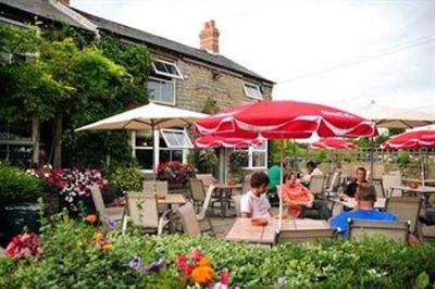 фото отеля The Blue Boar Inn Alcester
