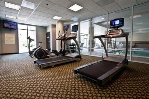 фото отеля Holiday Inn Express Hotel & Suites Charleston Airport-Convention Center Area