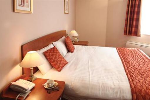 фото отеля BEST WESTERN Claydon Country House Hotel