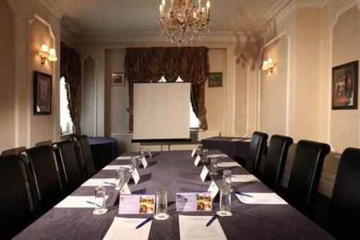 фото отеля BEST WESTERN Claydon Country House Hotel