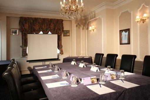 фото отеля BEST WESTERN Claydon Country House Hotel