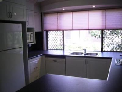 фото отеля Grangewood Court Apartments Broadbeach