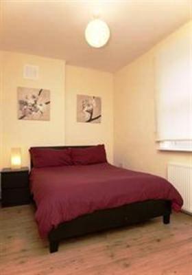 фото отеля Camden Place Serviced Apartments London