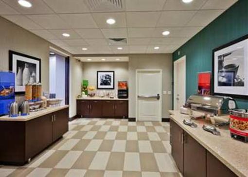 фото отеля Hampton Inn & Suites Denver Airport Gateway Park