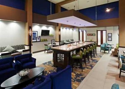 фото отеля Hampton Inn & Suites Denver Airport Gateway Park