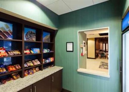 фото отеля Hampton Inn & Suites Denver Airport Gateway Park