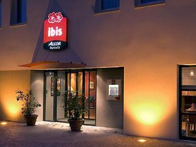 фото отеля Ibis Troyes Centre
