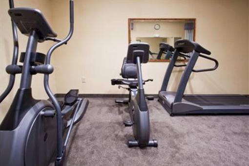 фото отеля Holiday Inn Express Hotel & Suites Clearwater US 19N