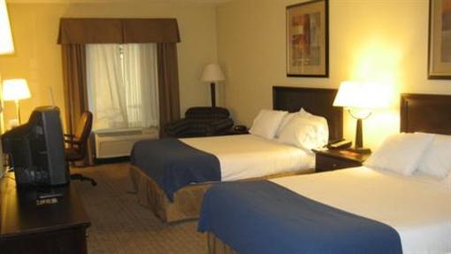 фото отеля Holiday Inn Express Hotel & Suites Clearwater US 19N