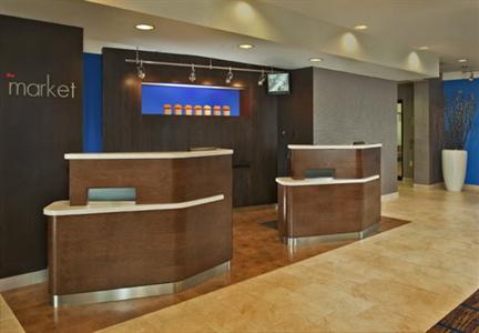 фото отеля Courtyard by Marriott Toronto Downtown