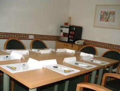 фото отеля Days Inn Membury