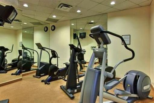 фото отеля Holiday Inn Whistler Village Center