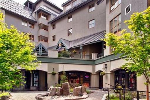 фото отеля Holiday Inn Whistler Village Center