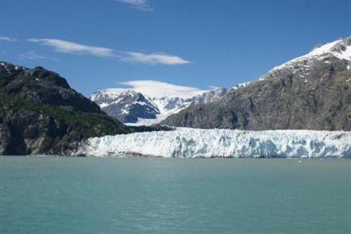 фото отеля Glacier Bay's Bear Track Inn