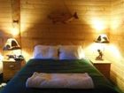 фото отеля Glacier Bay's Bear Track Inn