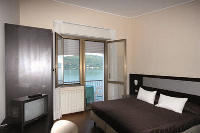 фото отеля Hotel Carillon Baveno
