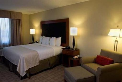 фото отеля Holiday Inn Ft. Myers Airport-Town Center