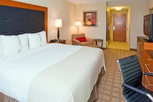 фото отеля Holiday Inn Ft. Myers Airport-Town Center