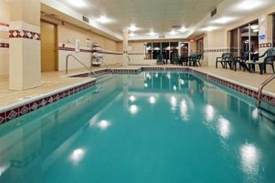 фото отеля Country Inn & Suites By Carlson, Cuyahoga Falls