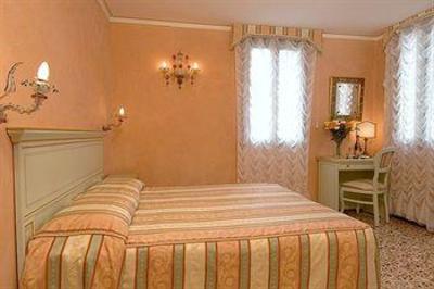 фото отеля Hotel Firenze Venice