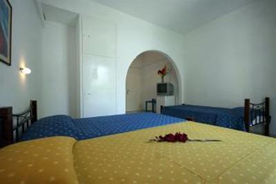 фото отеля Sergis Hotel
