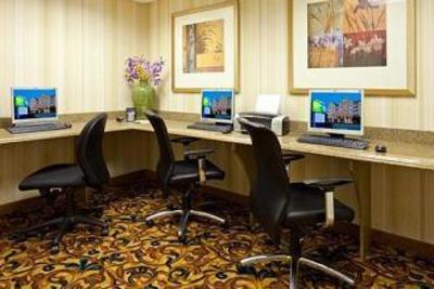 фото отеля Country Inn and Suites Lakeland