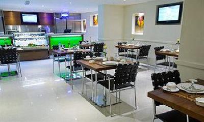 фото отеля Phoenix Plaza Hotel Apartments