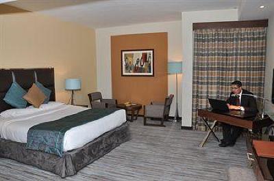 фото отеля Phoenix Plaza Hotel Apartments