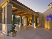 Dolphin Bay Resort & Spa