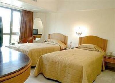 фото отеля Ramee Guestline Dadar Hotel