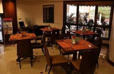 фото отеля Ramee Guestline Dadar Hotel