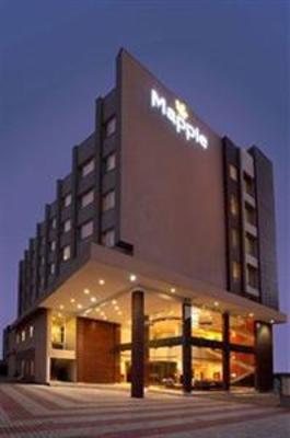 фото отеля Mapple Adhwryou Pune