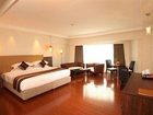 фото отеля Mapple Adhwryou Pune