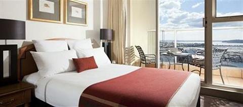 фото отеля Quay West Suites Auckland