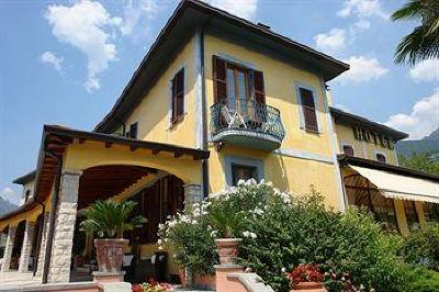 фото отеля Hotel Villa Kinzica Sale Marasino