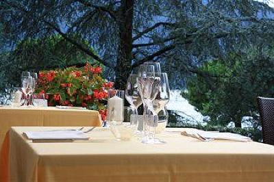 фото отеля Hotel Villa Kinzica Sale Marasino
