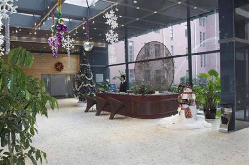 фото отеля Lilac International Suites
