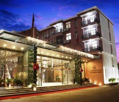фото отеля Lilac International Suites