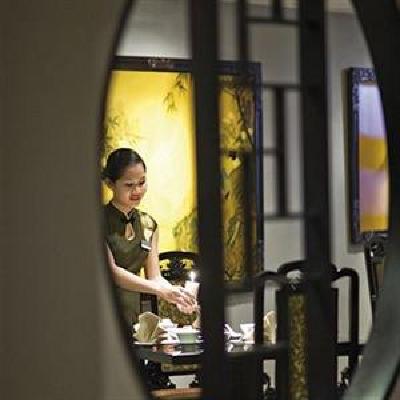 фото отеля Mövenpick Hotel Ho Chi Minh City