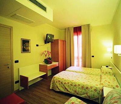 фото отеля Albergo Mauro Sirmione