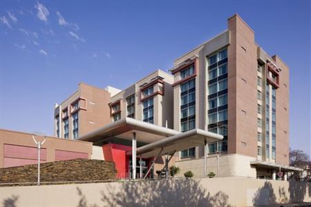 фото отеля Crowne Plaza Johannesburg - The Rosebank