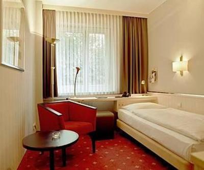 фото отеля Berlin Plaza Hotel