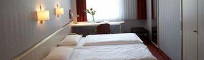 фото отеля Berlin Plaza Hotel