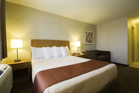 фото отеля Quality Inn & Suites Winnipeg