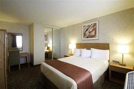 фото отеля Quality Inn & Suites Winnipeg