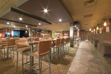 фото отеля Quality Inn & Suites Winnipeg