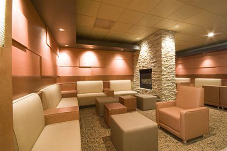 фото отеля Quality Inn & Suites Winnipeg