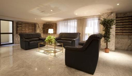 фото отеля Apartamentos Goya 75